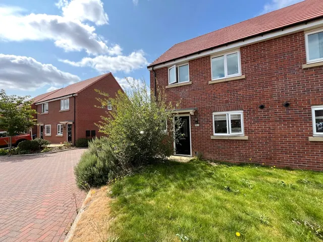 Violet Close, Sowerby, North Yorkshire, England, YO7 3FW, photo 1
