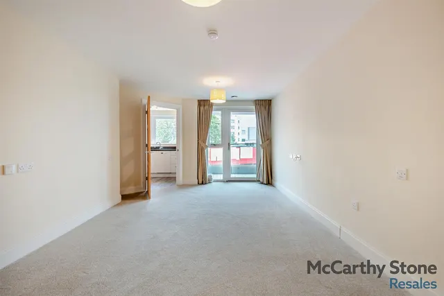 Churchfield Road, Poole, BH15, photo 2