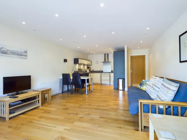 Photo 3 — The Osborne, Langland, Swansea, SA3