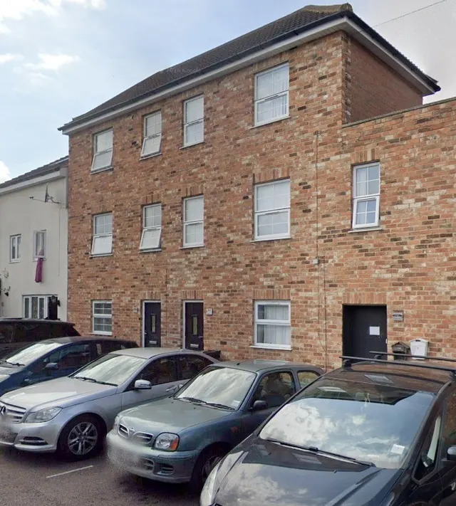 Commercial Road, MK40, photo 1