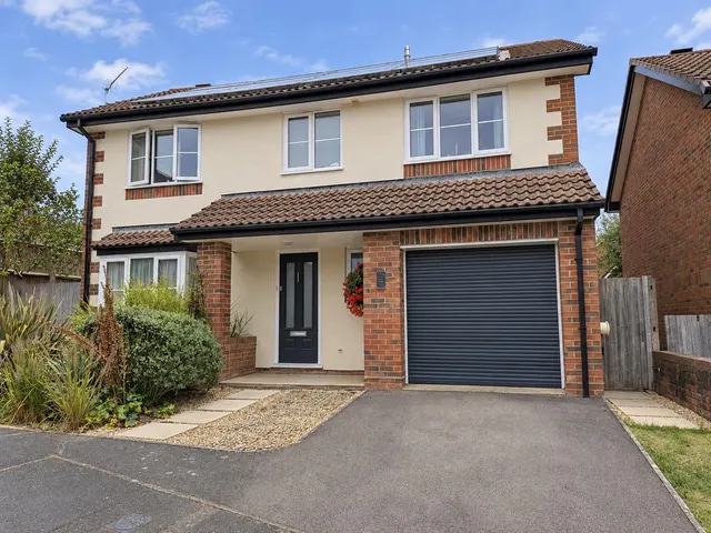 Roman Way, Uckfield, TN22, photo 1