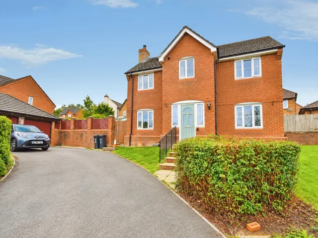 Monmouth Way, Honiton, EX14, photo 1