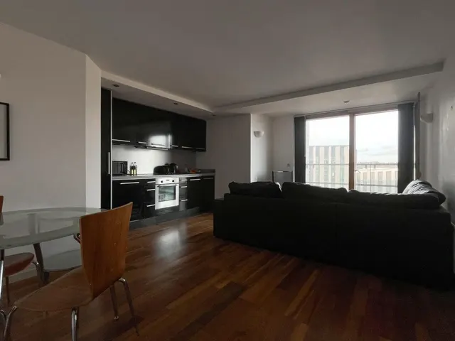 Wellington Street, Leeds, LS1, photo 3