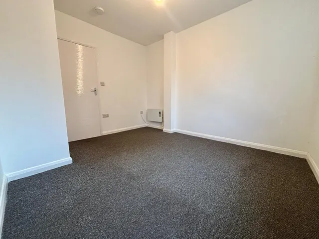 Victoria Street, DE14, photo 3