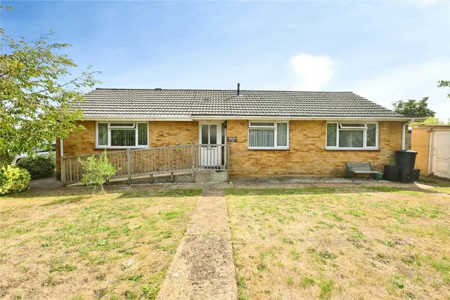 Nicholas Close, Brading, PO36, photo 1