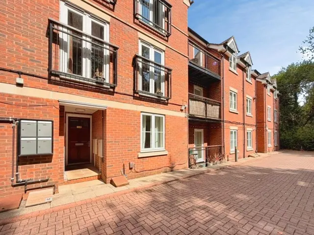 Fennyland Lane, Kenilworth, CV8, photo 1