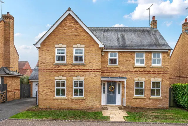 Woodford Close, Devizes, SN10, photo 1
