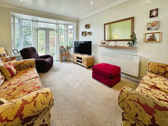 Westfield Road, Swadlincote, DE11, photo 2