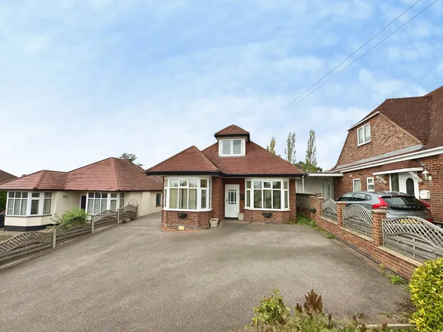 Westfield Road, Swadlincote, DE11, photo 1