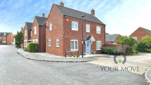 3 bedroom house — Moorland Close, Wixams, Bedfordshire, MK42