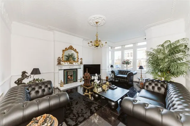 Photo 3 — 17, Linden Road, Westbury Park, Bristol, BS6 7RJ