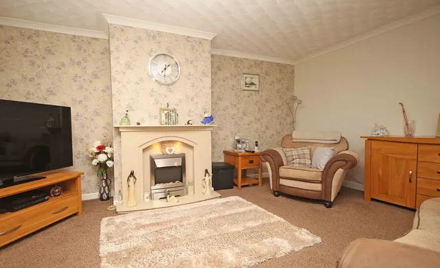 Swn Yr Engan, Gaerwen, LL60, photo 2