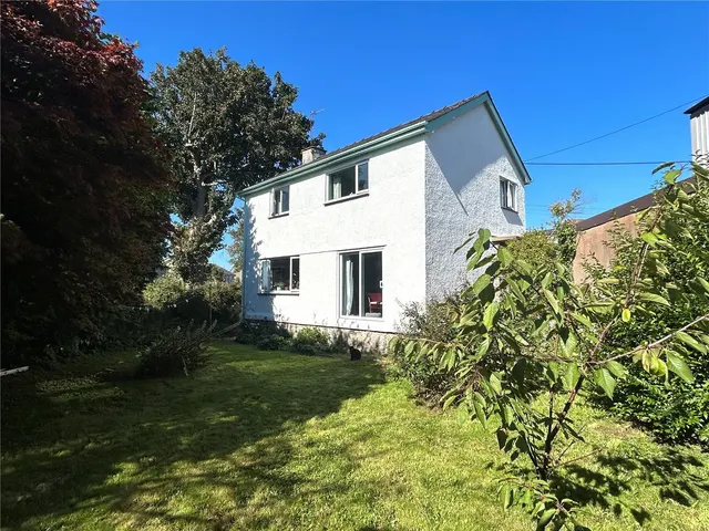 The Square, Pentraeth, LL75, photo 2