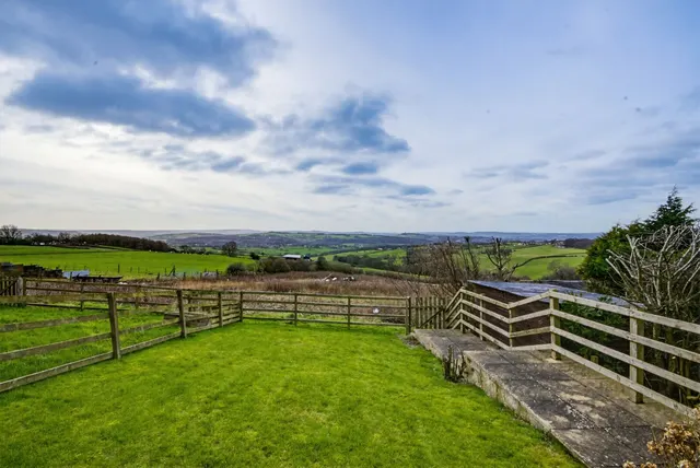 Paul Lane, Flockton Moor, WF4, photo 2