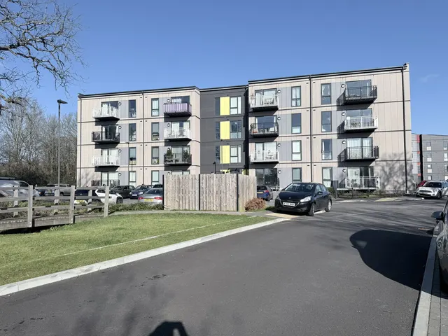 Ladybower Road, Worthing, BN13, photo 1