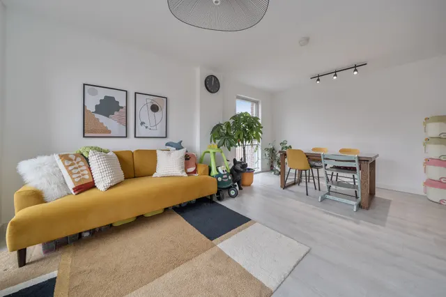 Photo 2 — Flat 41, Hazeview Apartments, Hargrave Drive, Harrow