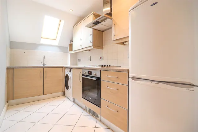 Photo 3 — Old Dairy Close, Fleet, Hampshire, GU51 3SJ