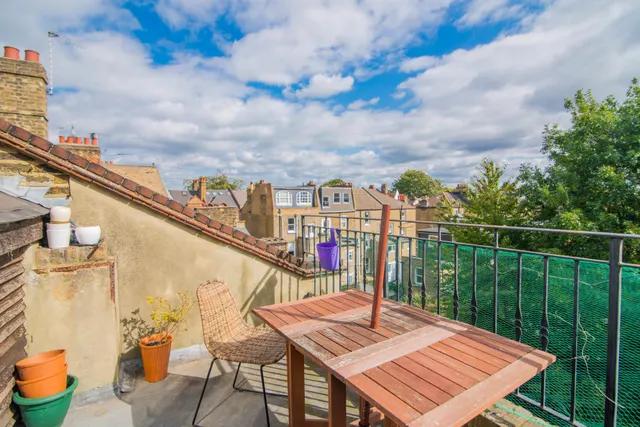 Battersea Rise, London, SW11, photo 2