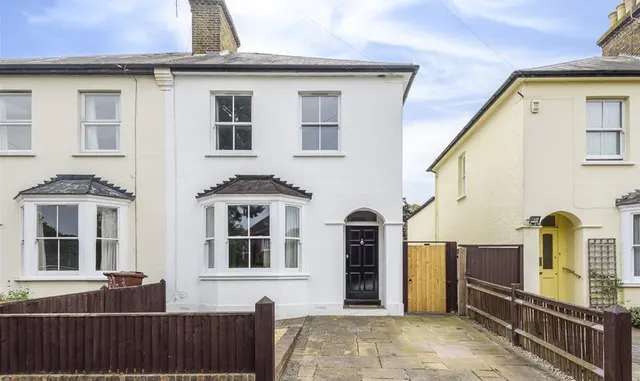 Grove Road, Epsom, KT17, photo 1