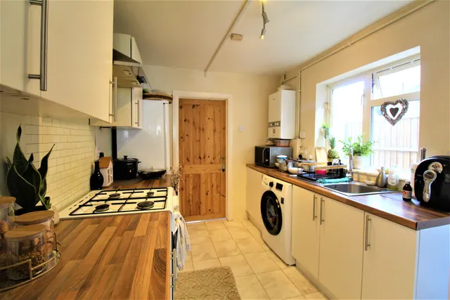 Rosebery Road, Grays, Essex, RM17 5YT, photo 1