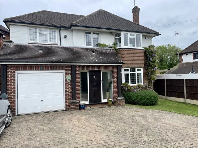 Bluebridge Road, Brookmans Park, Hertfordshire, AL9 7SA, photo 1