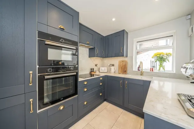 Wellfield Road, SW16, photo 3