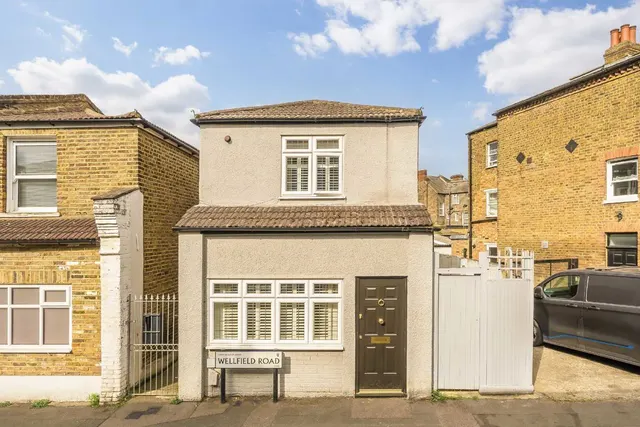 Wellfield Road, SW16, photo 1