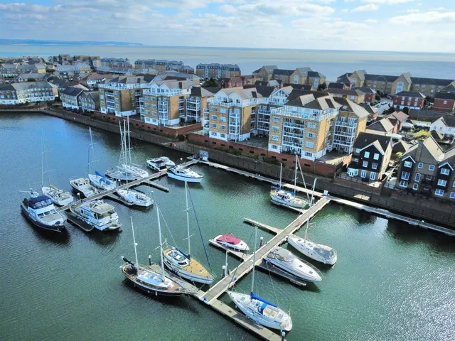 Golden Gate Way, Eastbourne, photo 1