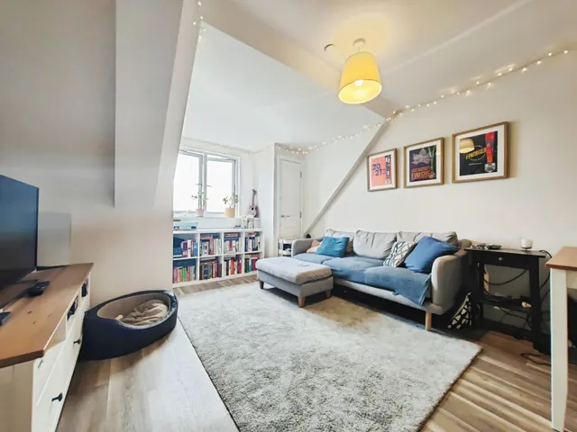Beechey Place, Wokingham, RG40, photo 2
