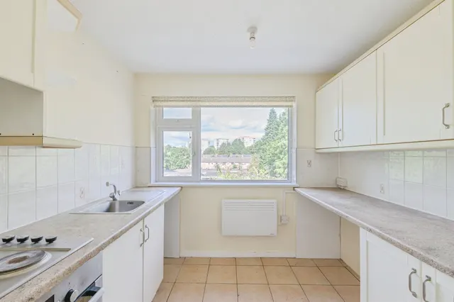 Enfield Close, Birmingham, B23, photo 2