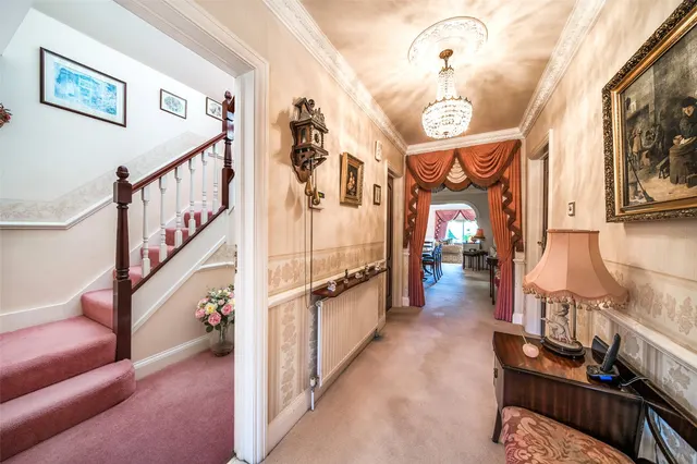 Lime Walk, Denham, UB9, photo 3