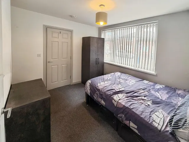 Plumtre Avenue, Warrington, WA5, photo 1