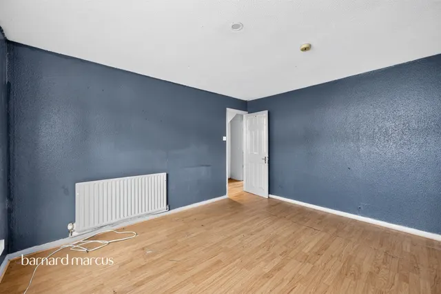 Photo 2 — Ormonde Avenue, Epsom