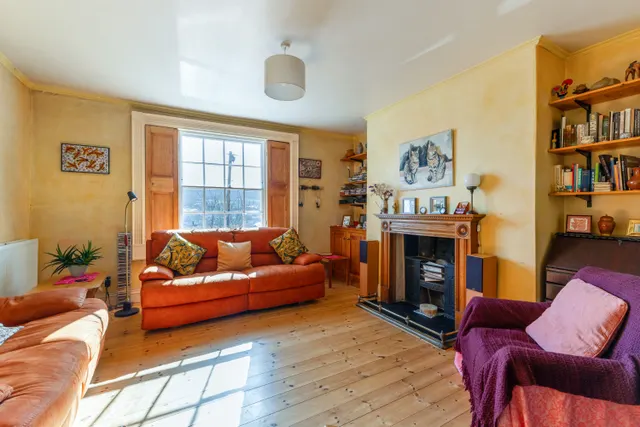 Photo 3 — Highbury Place, Bath, BA1