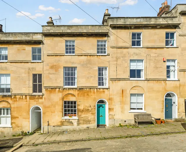 Highbury Place, Bath, BA1, photo 1