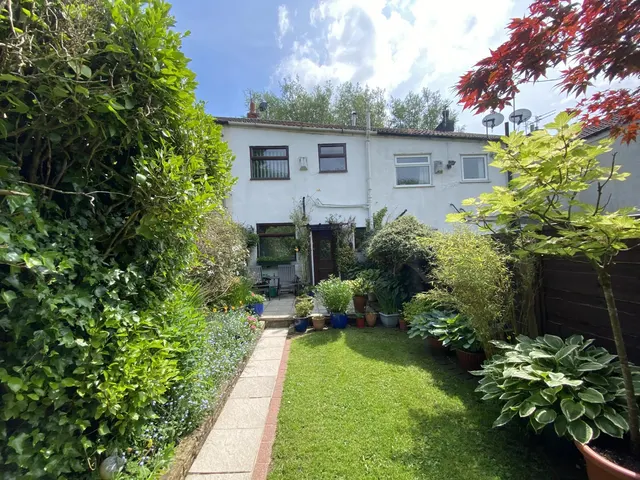 Bamford Road, Heywood, OL10, photo 2