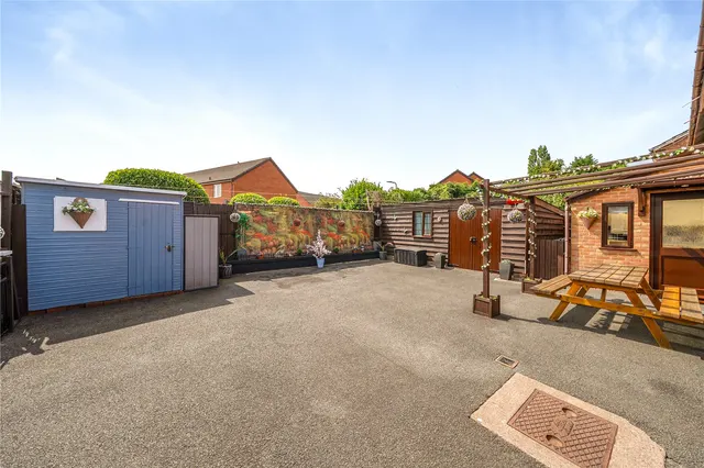Photo 2 — Llewellin Road, Kington, Herefordshire,, HR5 3AB