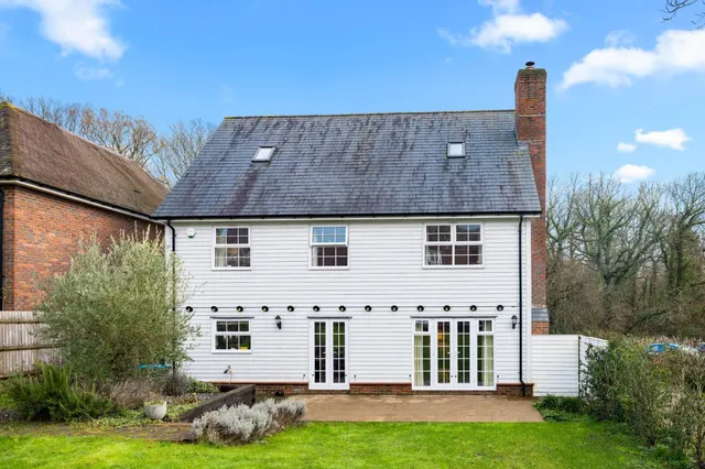Monks Meadow, Ardingly, RH17, photo 3