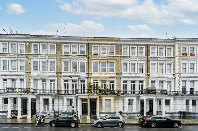 Lower Ground Floor, 21 Castletown Road, London, photo 1