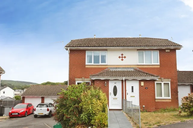 Parc Bryn Derwen Pontyclun, CF72, photo 1