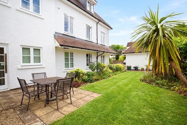Henleaze Road, Bristol, BS9, photo 2