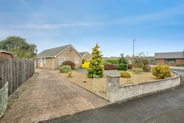 The Close, Branton, DN3, photo 1