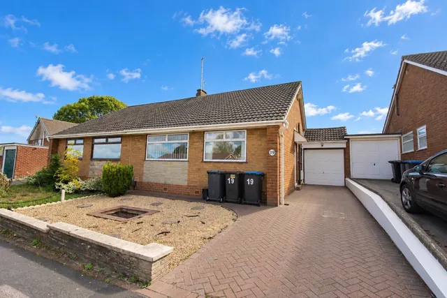 Grasmere Road, Garden Farm Estate, DH2, photo 1