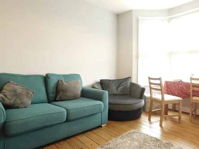 Elthorne Avenue, Hanwell, London, W7 2JN, photo 1
