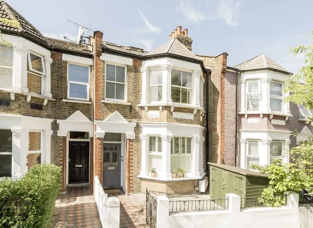 Newton Avenue, Acton, W3, photo 1