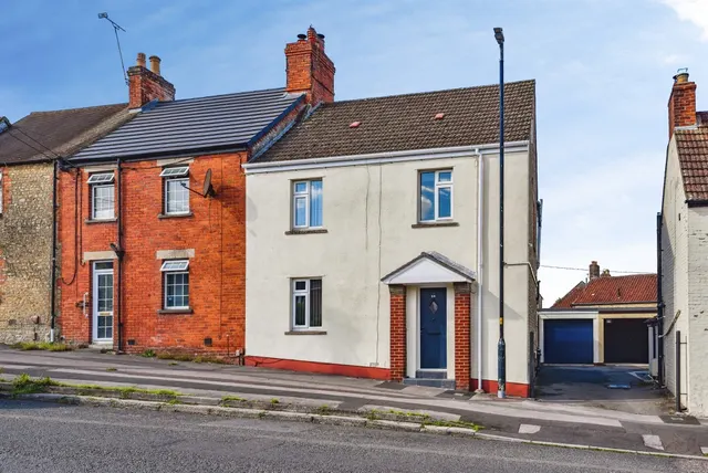 Deverill Road, Warminster, BA12, photo 1