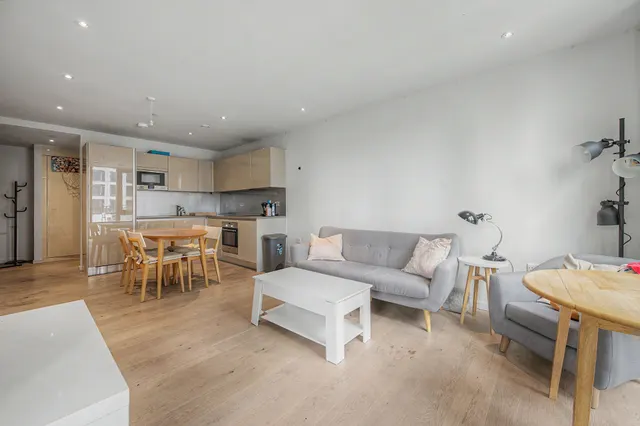 Photo 2 — Apartment 401, One The Elephant, 1 St Gabriel Walk