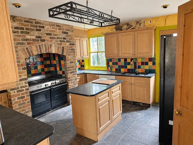 Maidstone Road, Rochester, ME1, photo 2