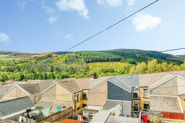 Llanharan Terrace, Bridgend, CF32, photo 2