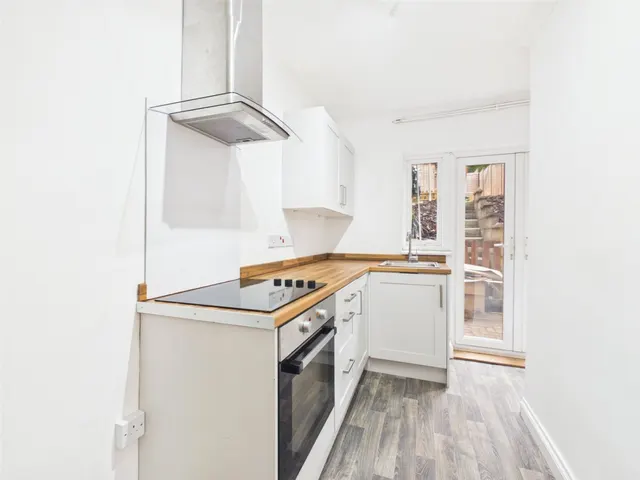 Fletcher Street, Heanor, DE75, photo 3